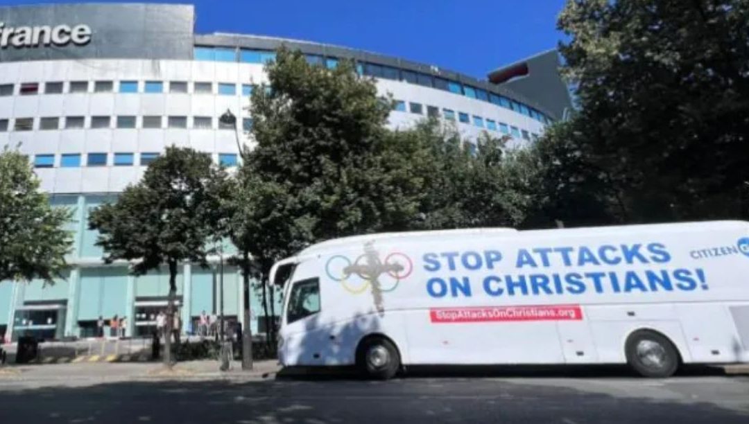 Sete pessoas detidas em Paris por protestarem contra “ataques à fé cristã”