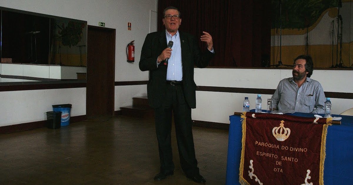 3-P. José Eduardo na Ota2011 Padre José Eduardo na Ota, em 2011. Foto: Direitos reservados