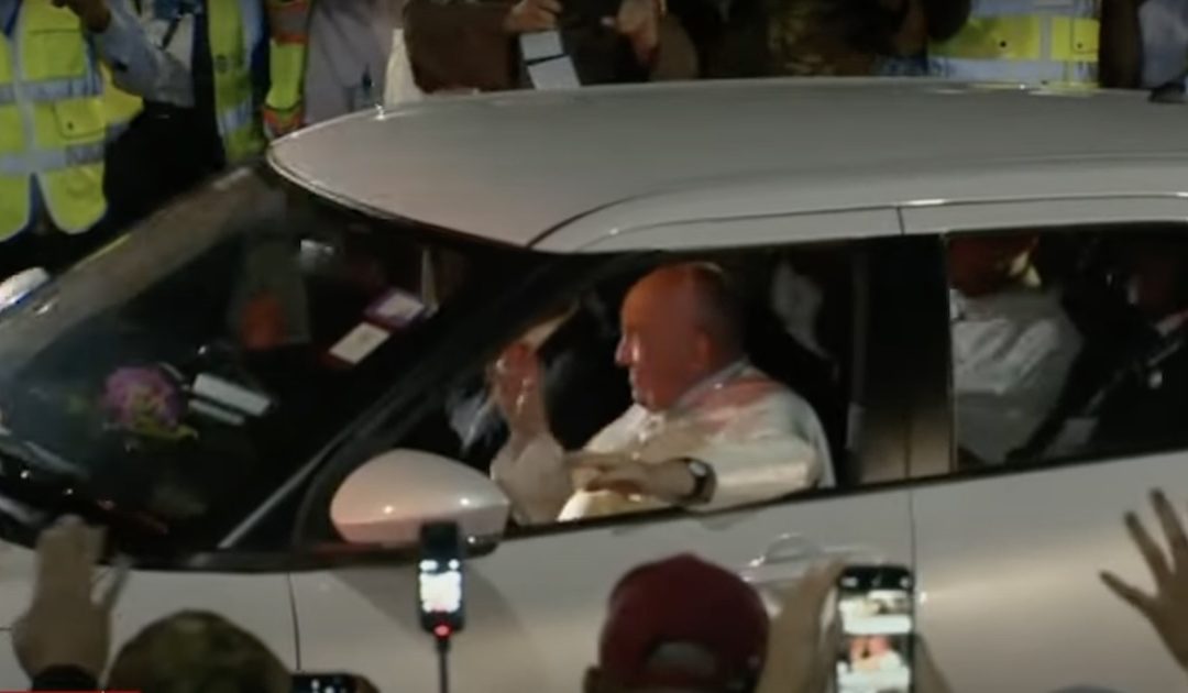 Francisco de visita às Igrejas do fim do mundo