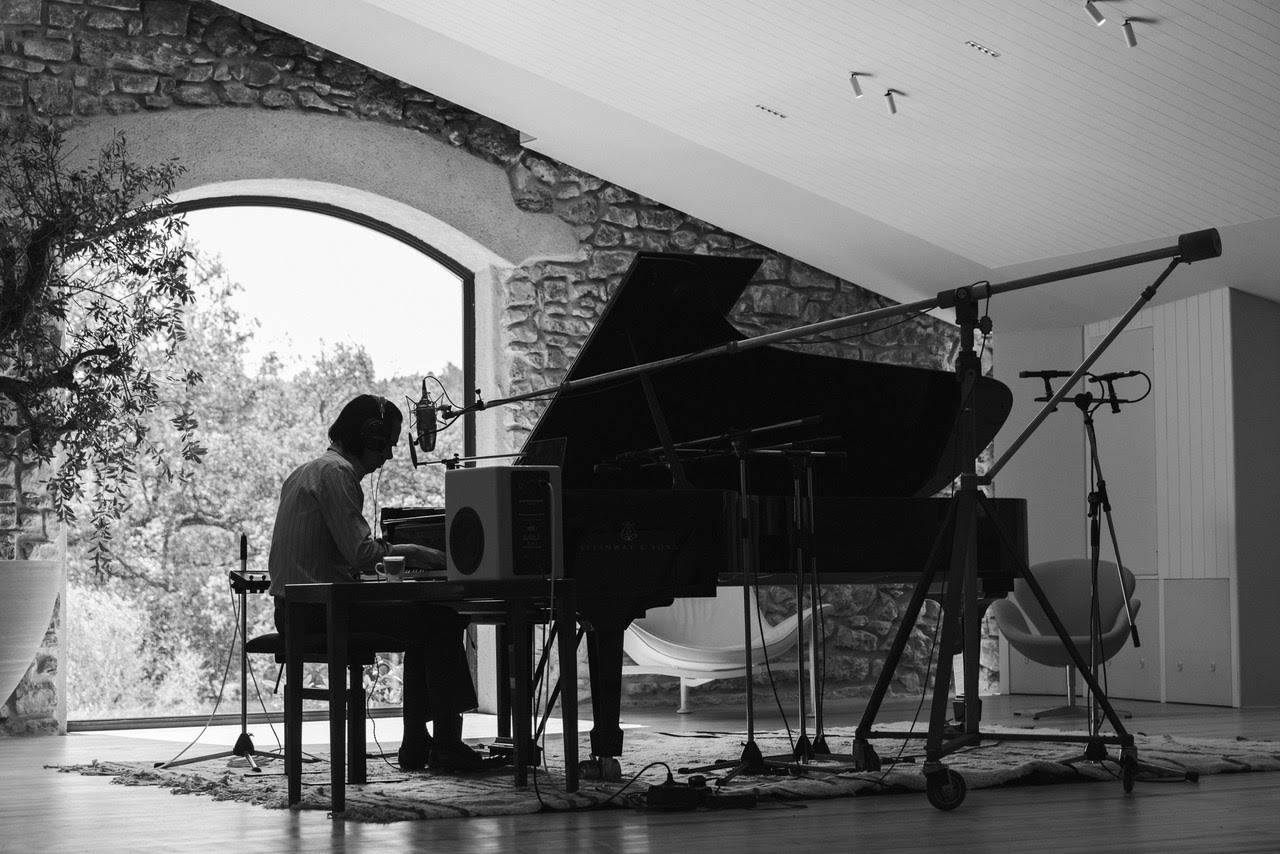 Nick Cave atua em Lisboa, para apresentar com os Bad Seeds o novo disco Wilg God. Foto © Nick Cave/site/divulgação.