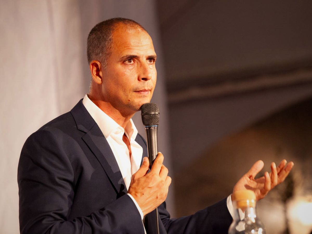 Ricardo Araújo Pereira na apresentação do novo livro no FOLIO, em Óbidos, 12 outubro 2024. Foto FÓLIO
