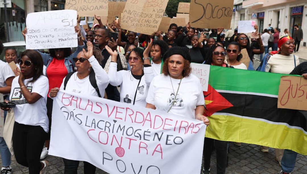Papa pede “soluções justas” para Moçambique