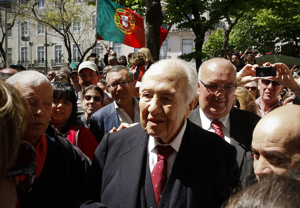 Mario Soares, 25 de Abril