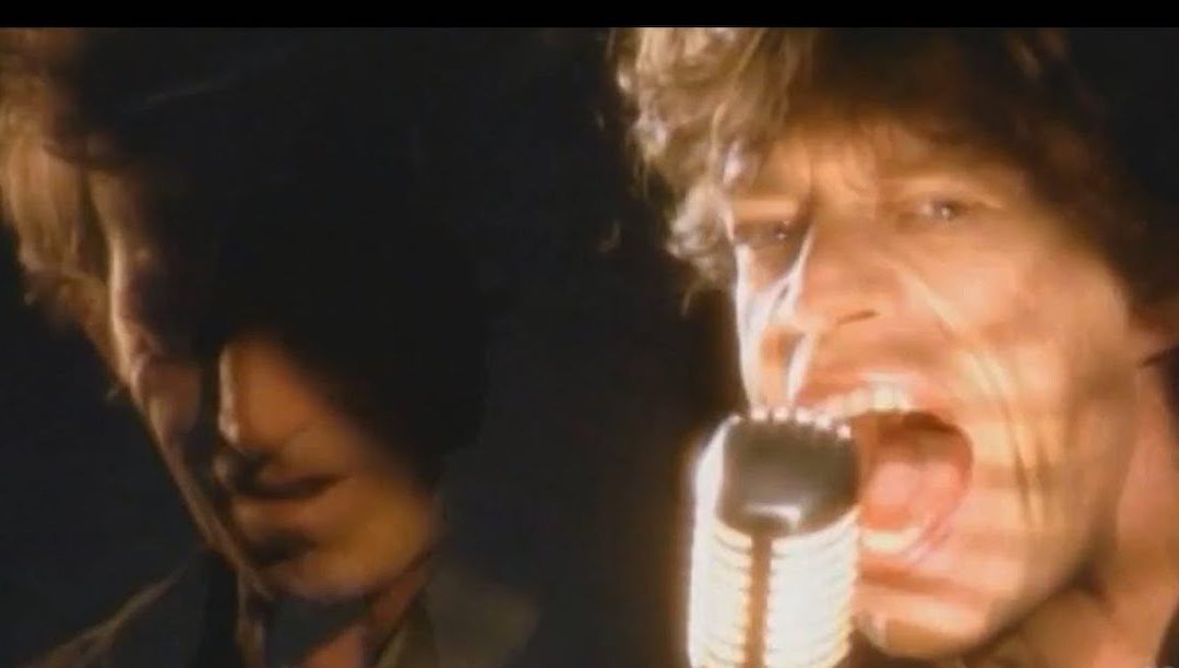 Os Stones e Judy Collins sobre os mestres da guerra e do armamento