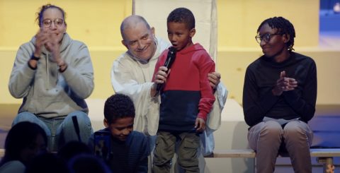 Prior de Taizé recebido pelo Papa em audiência privada Taizé, Talin, oração, irmão Matthew