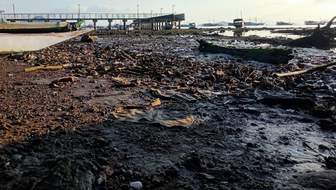 Mares quentes levam pobreza aos pescadores da Indonésia