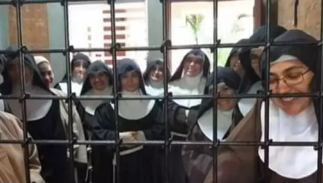 Nicarágua: noite de terror para 30 freiras clarissas