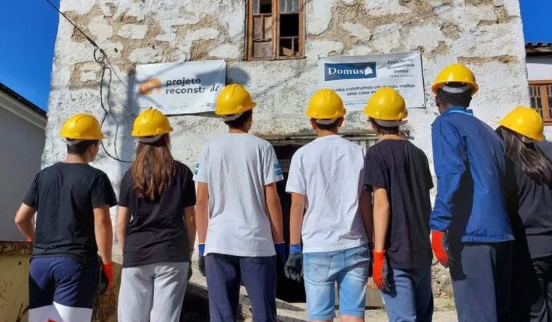 Quatro famílias refugiadas estão a construir casa em Braga… e todos podem ajudar