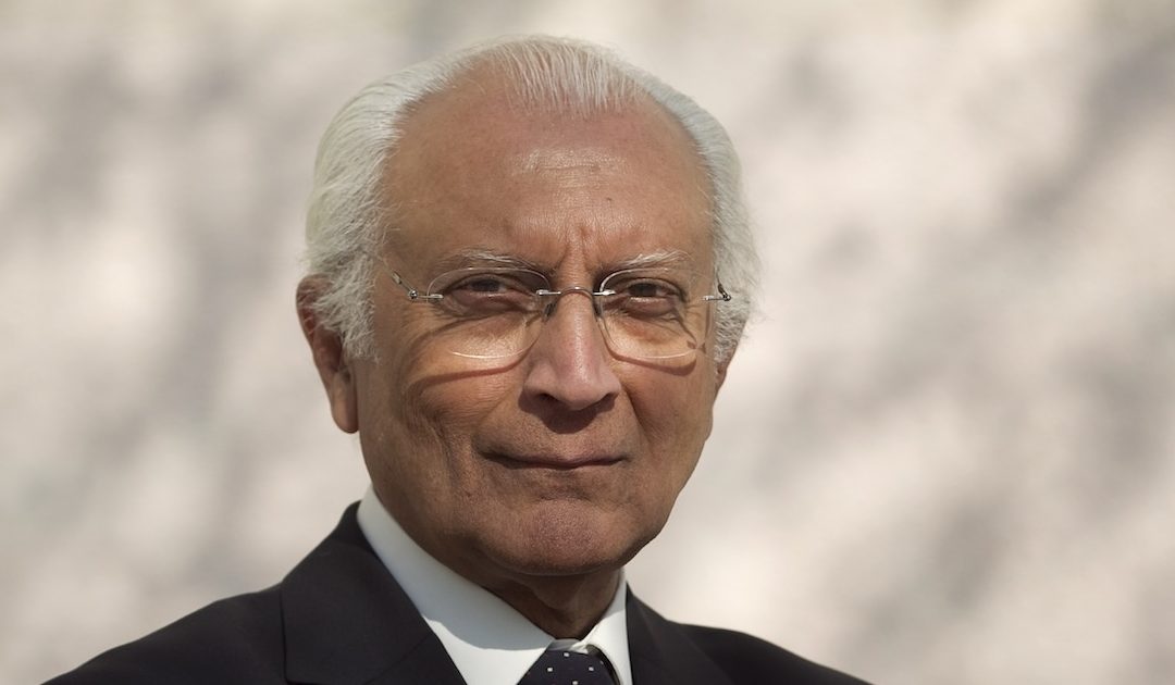 Este livro diz que falta vontade política no combate à pobreza – e Bruto da Costa gostaria de o ler