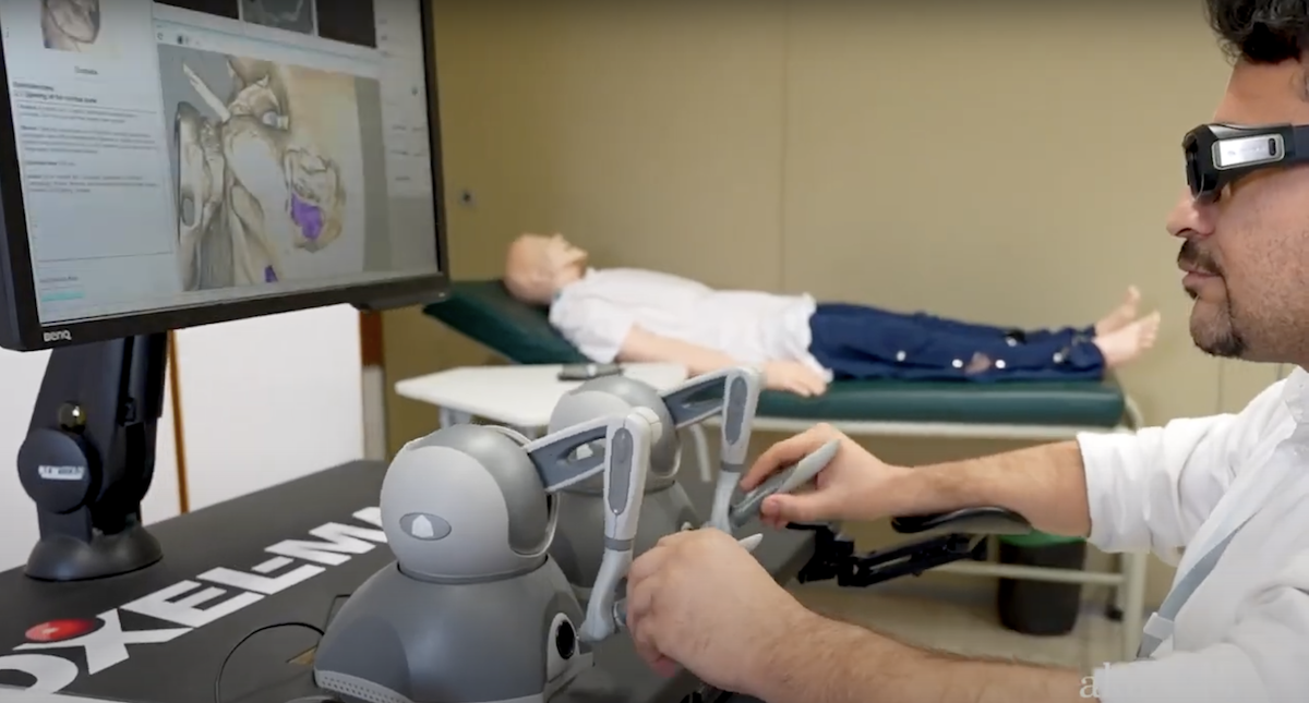 Aulas de Medicina na Universidade Aga Khan. Imagem reproduzida de vídeo da Universidade. 