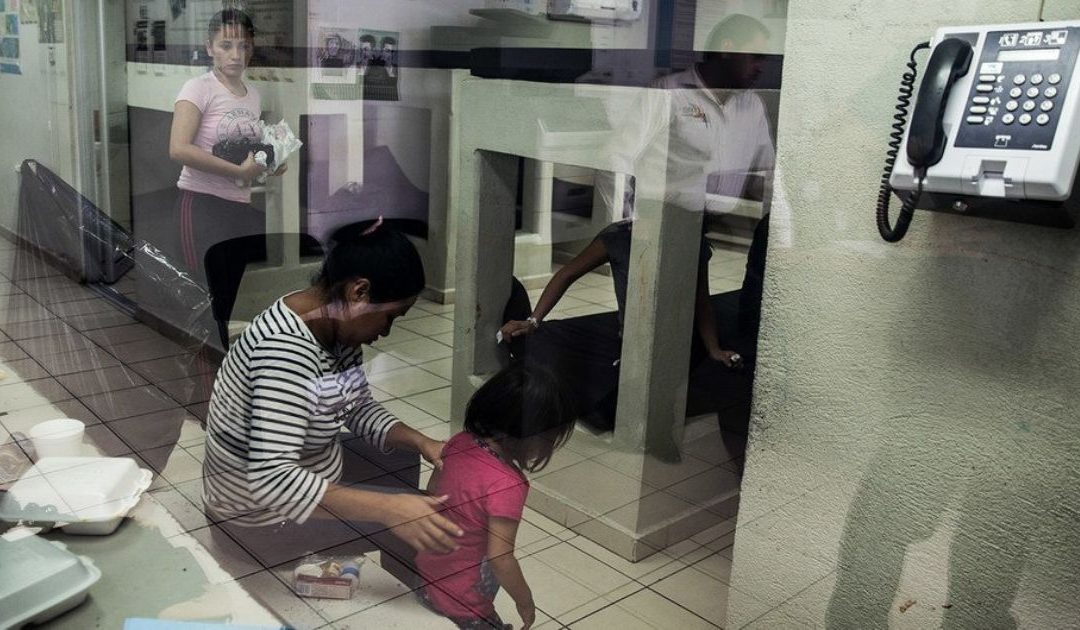 Trump suspende apoio legal a crianças migrantes não acompanhadas