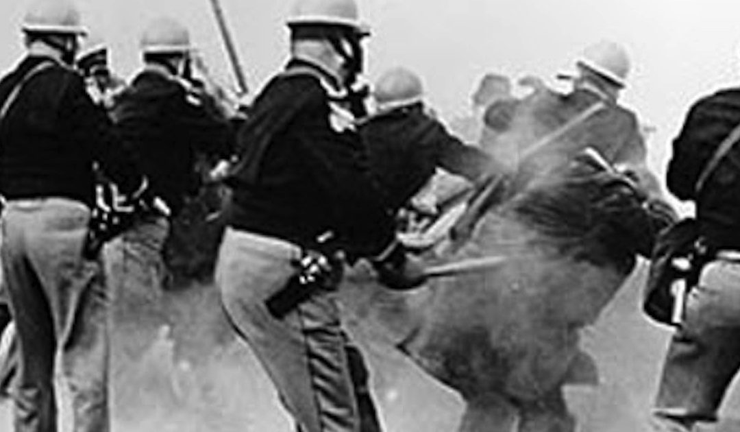 Evocados os 60 anos do “Domingo Sangrento”, sob preocupações com medidas de Trump