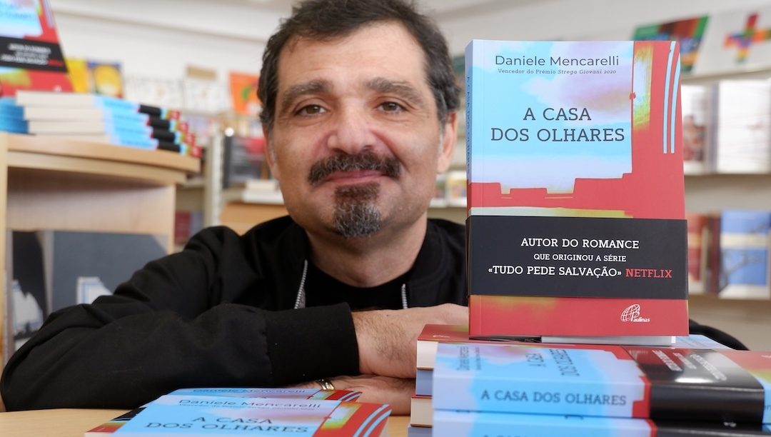 “A expressão máxima do diálogo com Deus é sempre estender a mão a quem precisa”