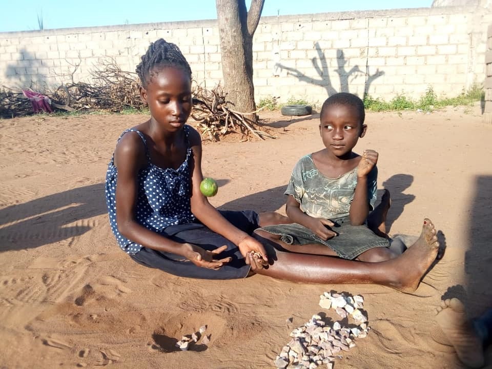 mathakuzana. Jogos. Moçambique
