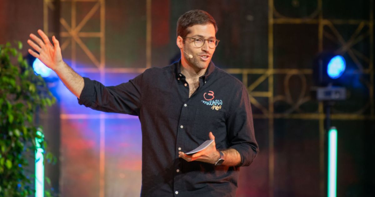Tiago Pinto Coelho apresentou o 3 Milhões de Nós 2025. Foto Paulo Alexandre
