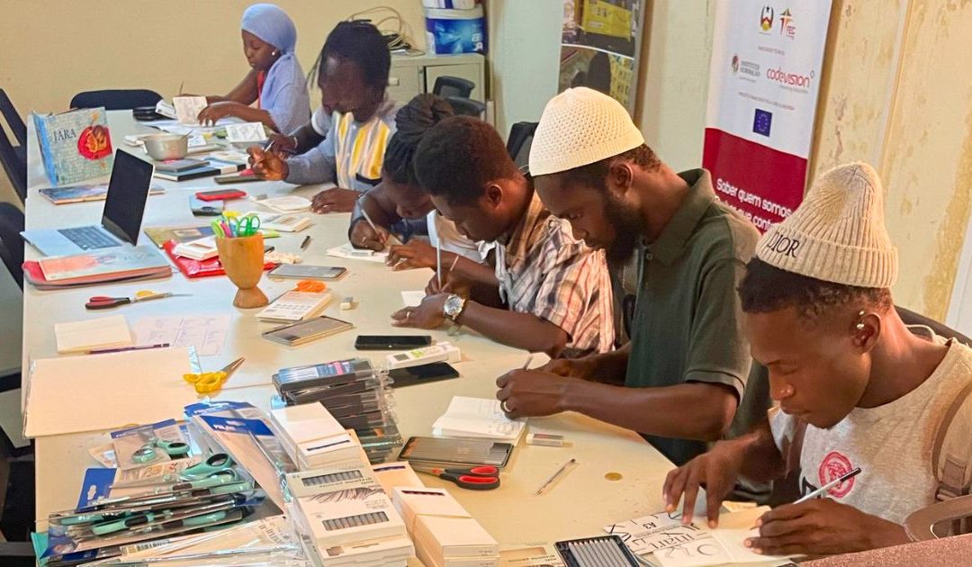 Na Guiné-Bissau, 20 artistas estão a aprender a ilustrar livros para os mais novos