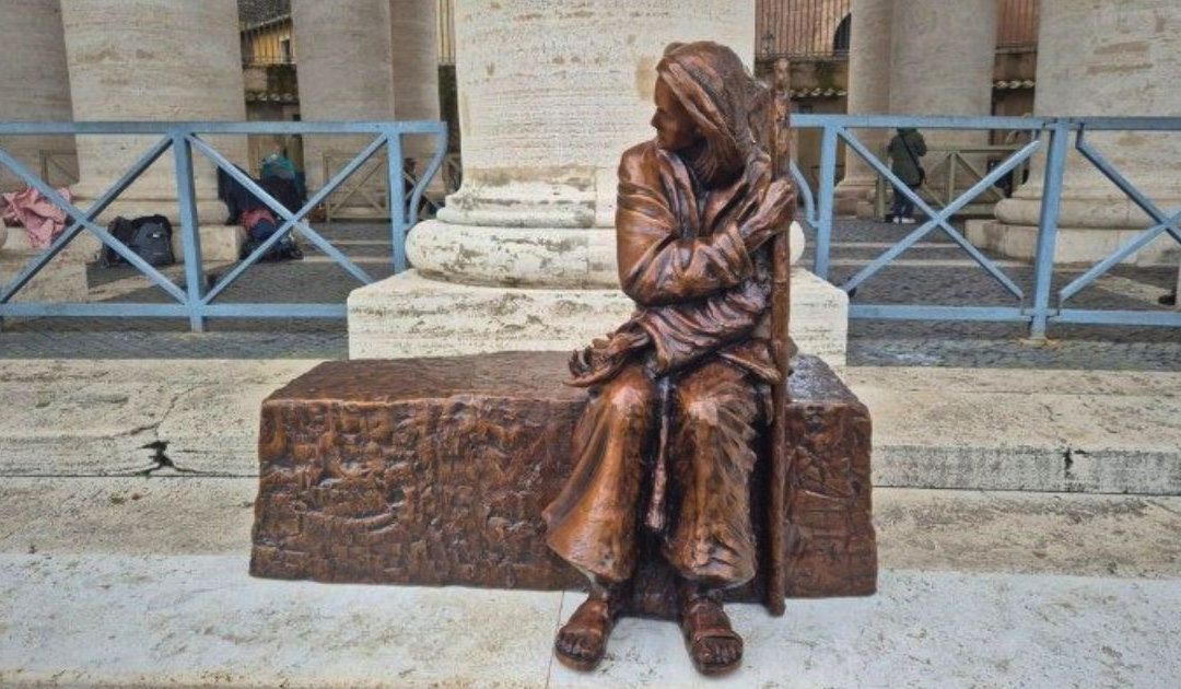 O Evangelho volta a fazer-se escultura na Praça de São Pedro
