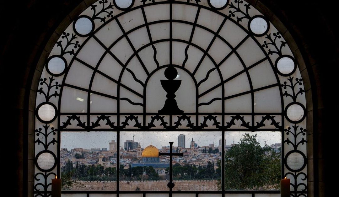 Cristãos palestinianos receiam visitar Jerusalém nesta Semana Santa