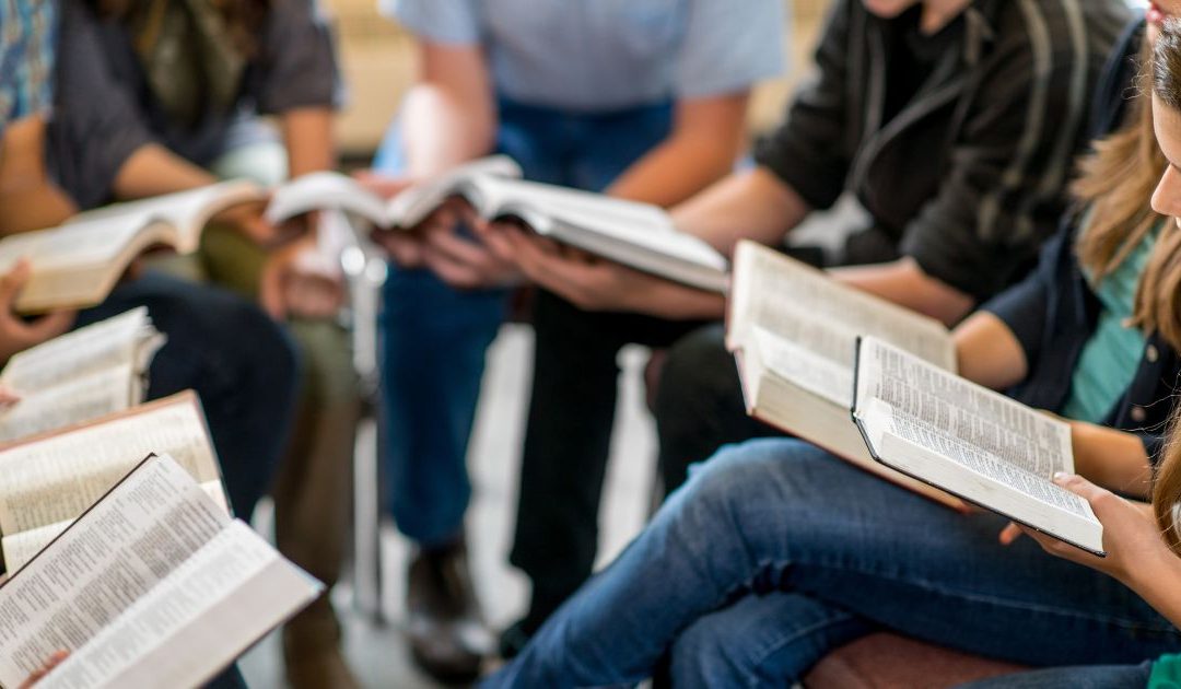 Reino Unido: mais prática cristã, sobretudo entre os jovens