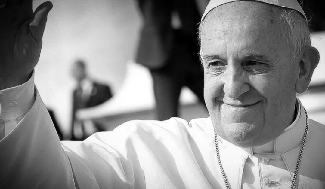 Documentário, missa e espetáculo com o DJ padre Guilherme evocam Papa Francisco