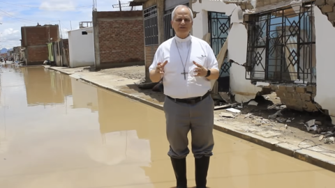 Um Papa cerebral Robert Prevost, Leão XIV, Peru
