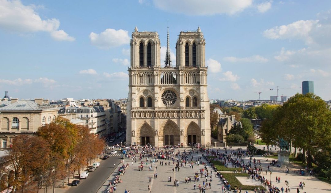 Catedral de Notre-Dame bate recorde de 6 milhões de visitantes