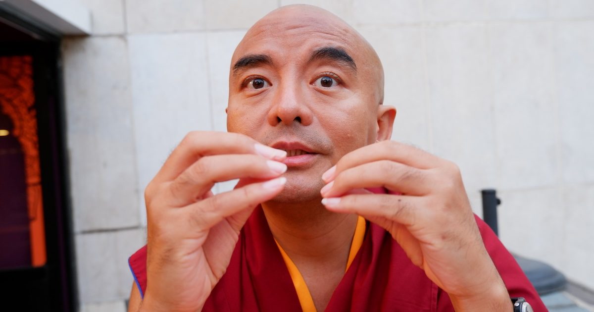 Yongey Mingyur Rinpoche, monge budista, autor dos livros "Amar o Mundo" e "A Alegria de Viver". Foto © António Marujo/7MARGENS