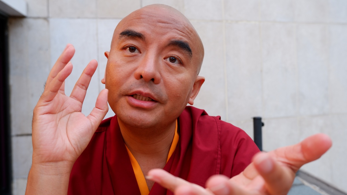 Yongey Mingyur Rinpoche, monge budista, autor dos livros "Amar o Mundo" e "A Alegria de Viver". Foto © António Marujo/7MARGENS