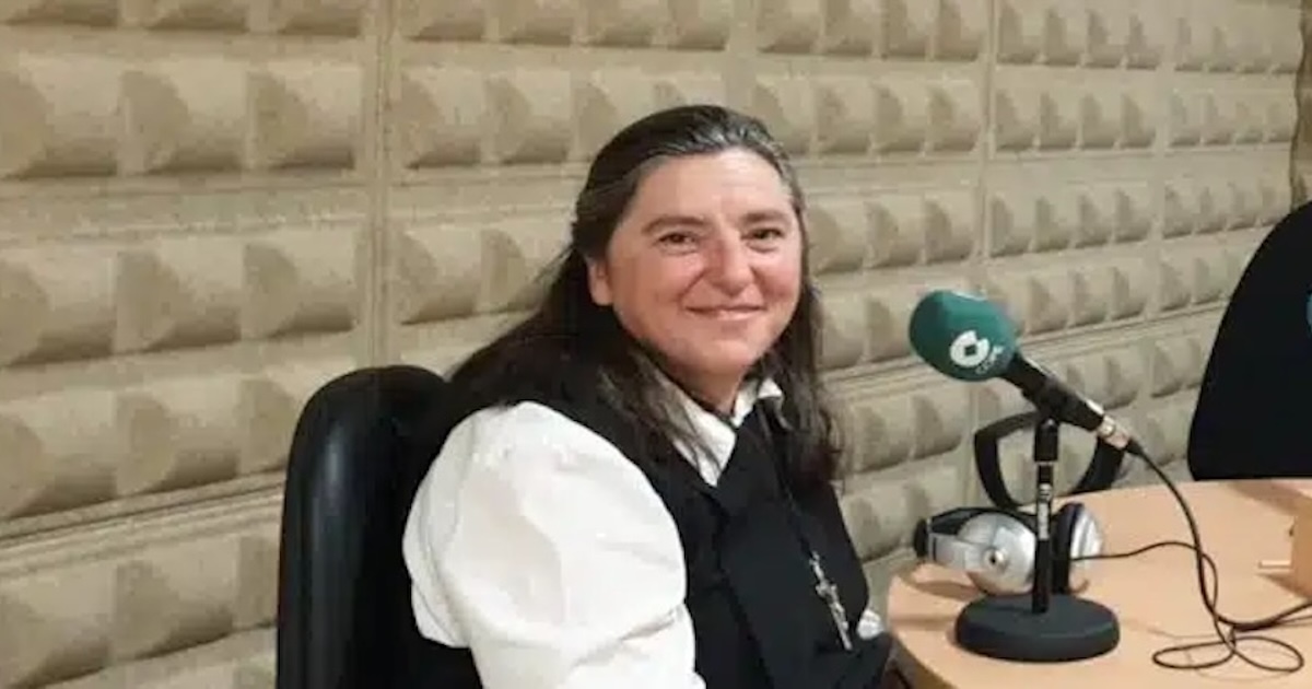 María Milagrosa Pérez Caballero, Filhas do Amor Misericordioso, Hijas del Amor Misericordioso