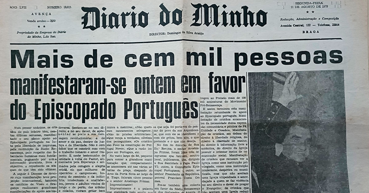 manif Braga 1975 O povo saiu à rua para se manifestar a favor dos bispos portugueses. Foto © Direitos Reservados