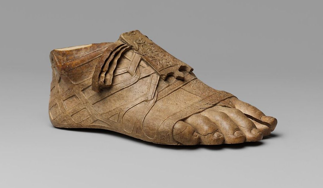 Das sandálias de Empédocles aos sapatos de Deus