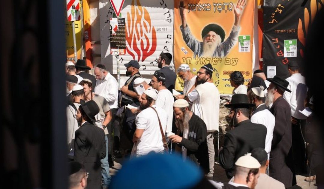 Mais de 35 mil peregrinos desafiaram a guerra para festejar ano novo judaico na Ucrânia