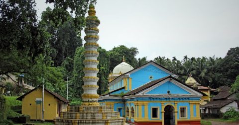 ri Saptakoteshwar Temple in Goa Foto Natbits