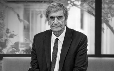 Laborinho Lúcio, o otimista crítico que dispensou discursos e motorista