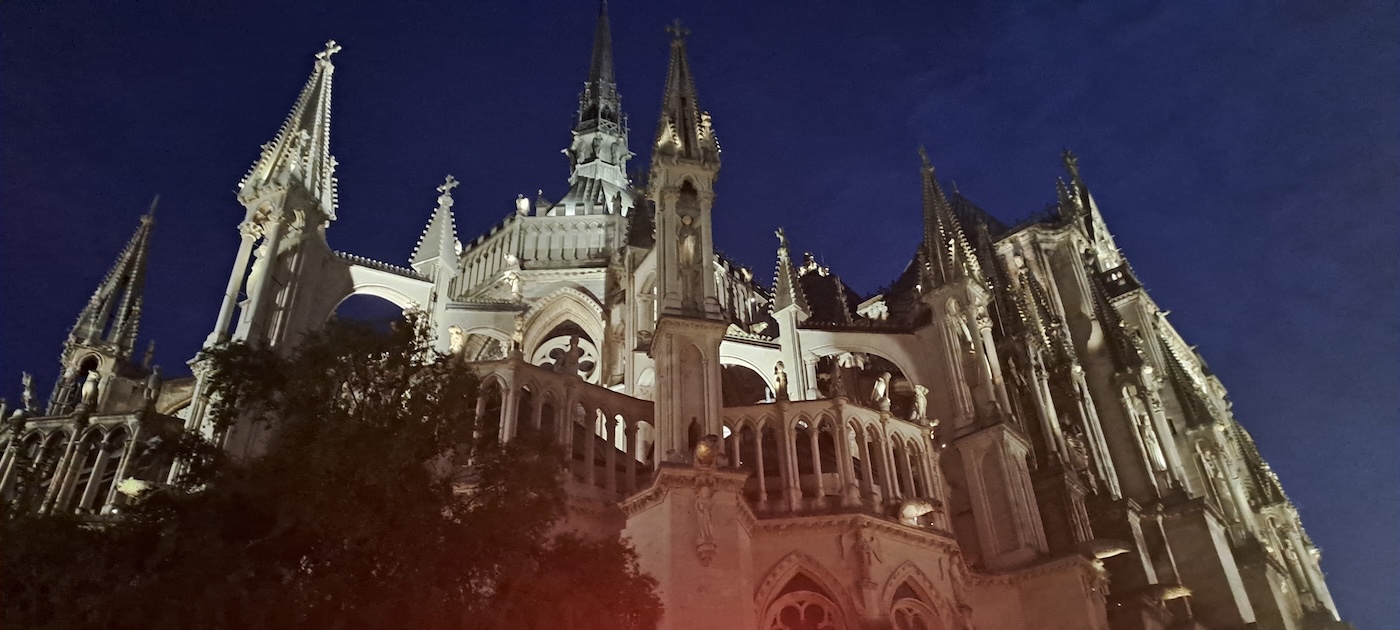 Uma catedral é uma bíblia visual. Mas para chegar a este esplendor arquitetónico e artístico muito caminho foi necessário fazer.