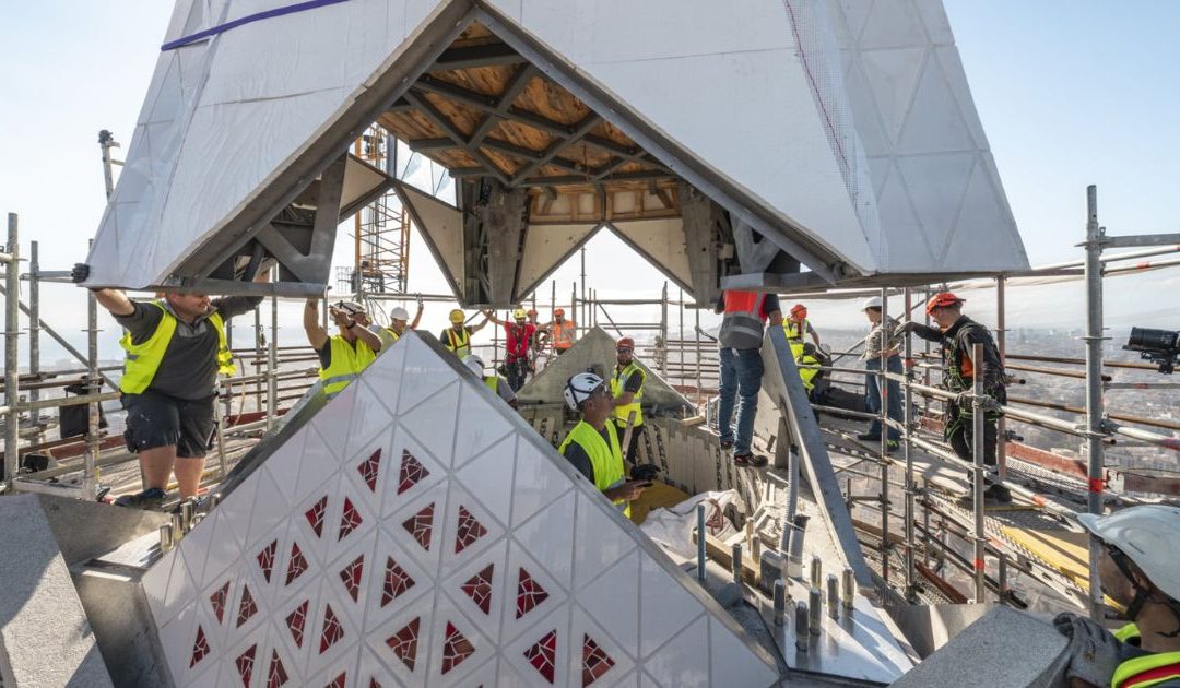 É oficial: Sagrada Família de Barcelona torna-se a igreja mais alta do mundo