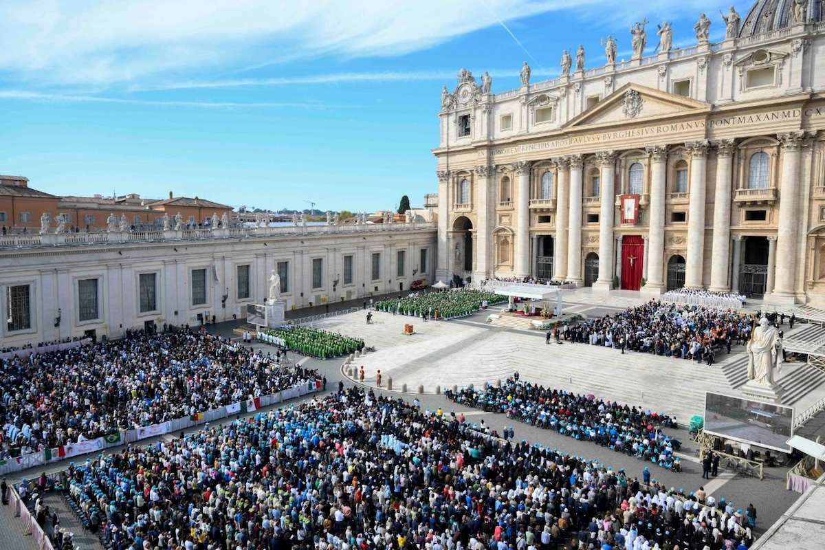 O evento jubilar mariano reuniu no Vaticano mais de 30 mil peregrinos, vindos de cerca de 100 países. Foto © Vatican Media via Agência Ecclesia.
