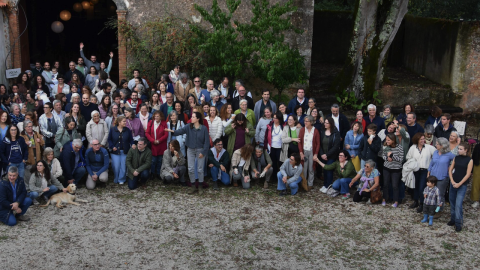 Parte da centena e meia de participantes que conversaram e rezaram, na Casa Velha, em Ourém, sobre os passos que se foram dando, inspirados na Laudato Si’. Foto: Direitos reservados.