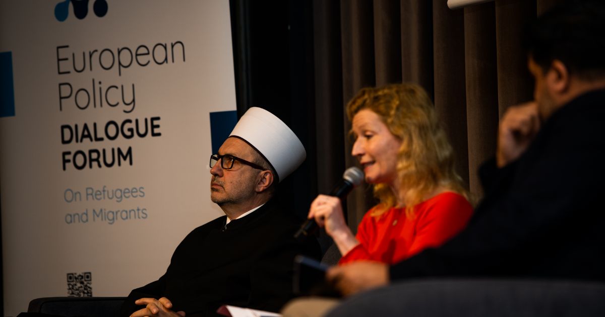Painel de discussão no 4 Forum Europeu de Dialogo Politico. Foto KAICID