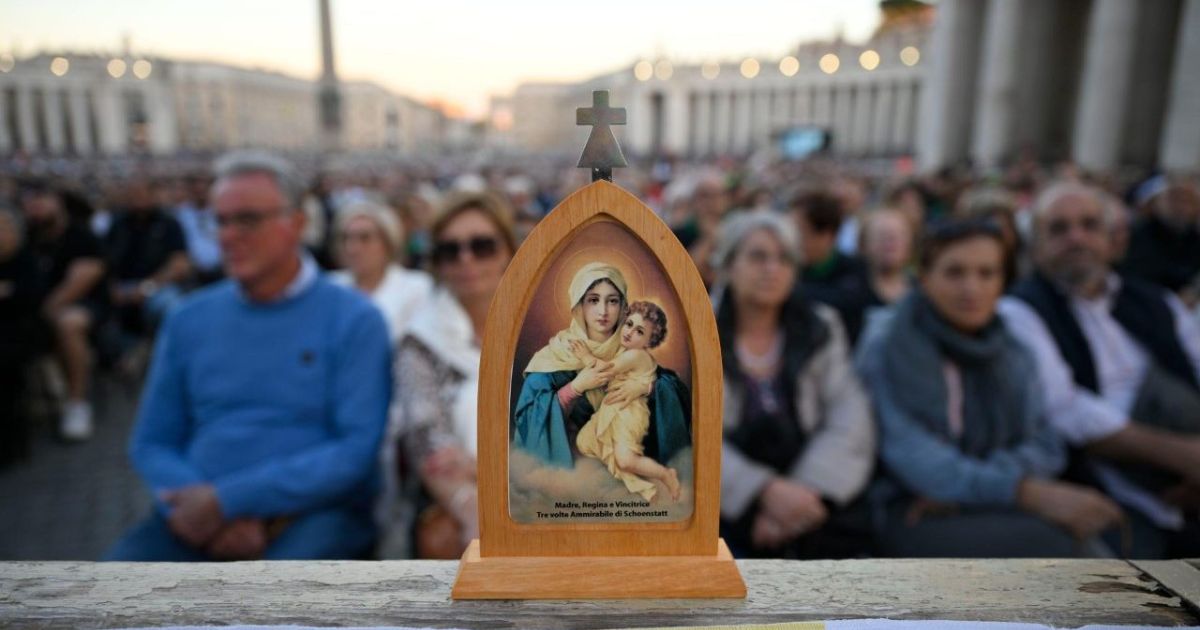 Terço pela paz no Jubileu da Espiritualidade Mariana, a 11 de outubro 2025. Foto Vatican News Terço pela paz no Jubileu da Espiritualidade Mariana, a 11 de outubro 2025. Foto Vatican News