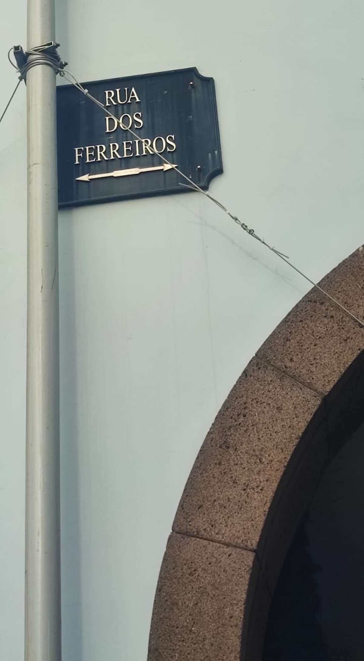 Funchal, Rua dos Ferreiros, Centro Académico do Funchal, João Cruz Nunes