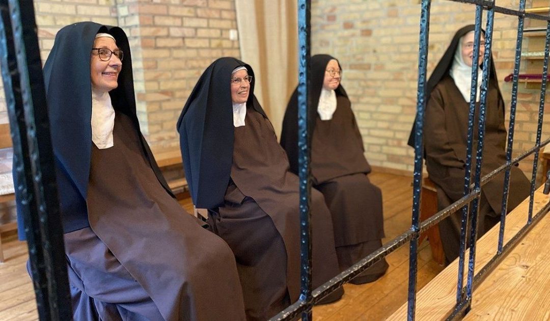 Busca espiritual gera interesse por monjas católicas contemplativas