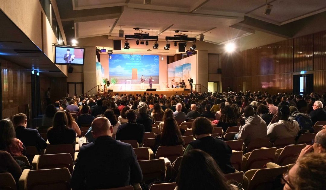 Mais de 600 jovens empreendedores reuniram-se em Castel Gandolfo para “mudar profundamente a economia”