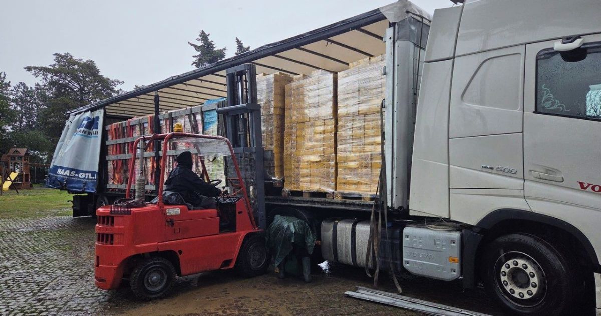 Um dos três camiões de alimentos que foram do Vaticano até à Ucrânia. Foto DR
