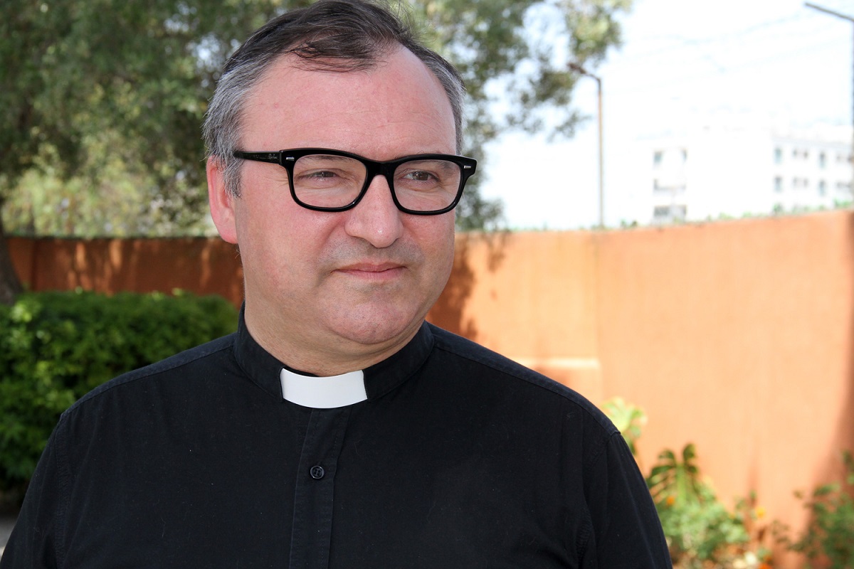 Padre Edgar Clara