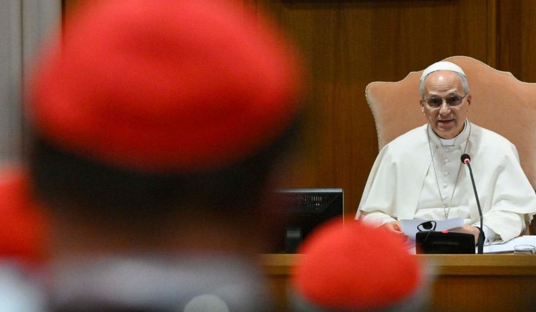 Papa pede aos 240 cardeais conselhos inspirados na Evangelii Gaudium