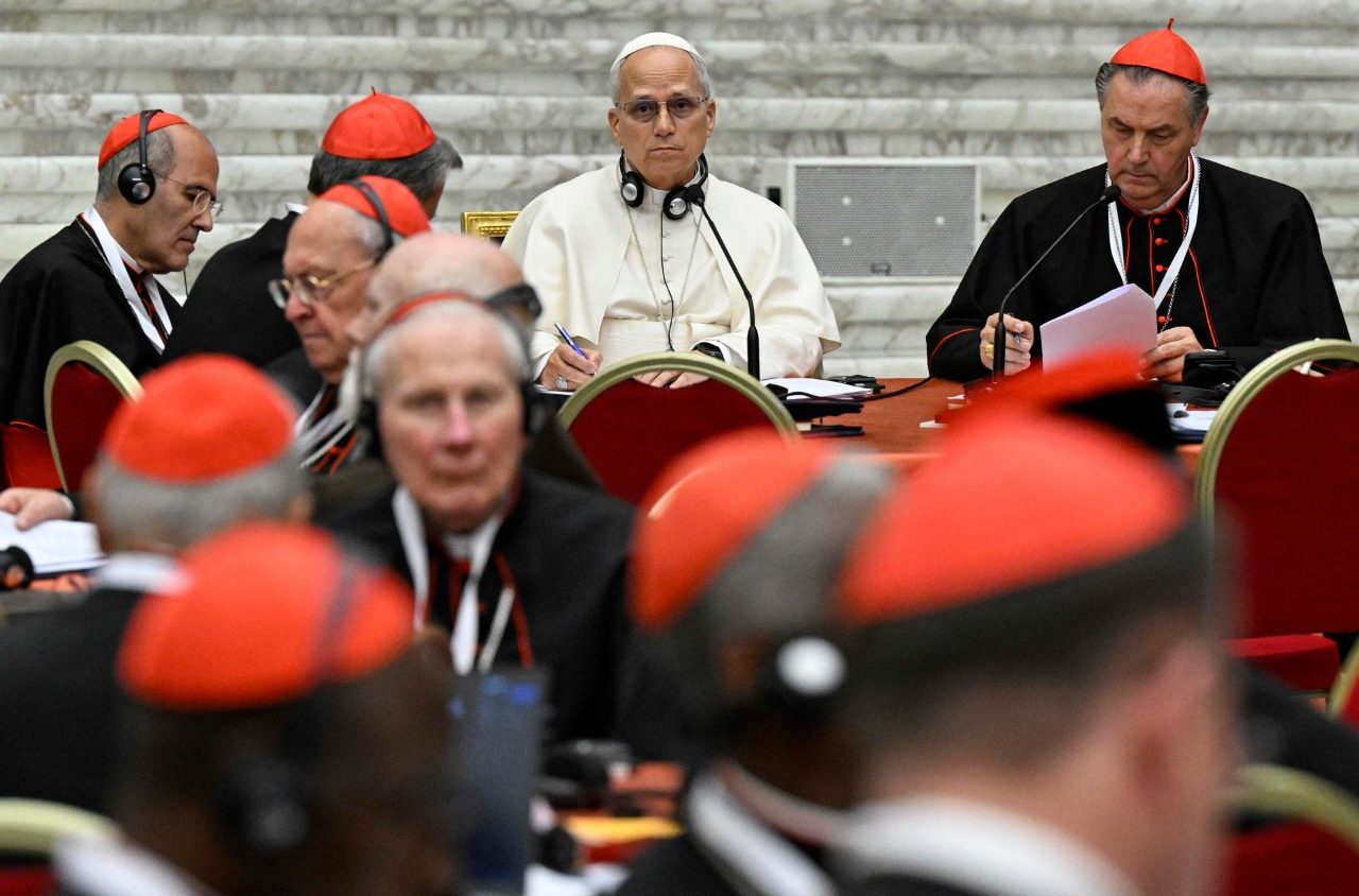 Trabalhos de grupo durante o consistório. Foto Vatican Media