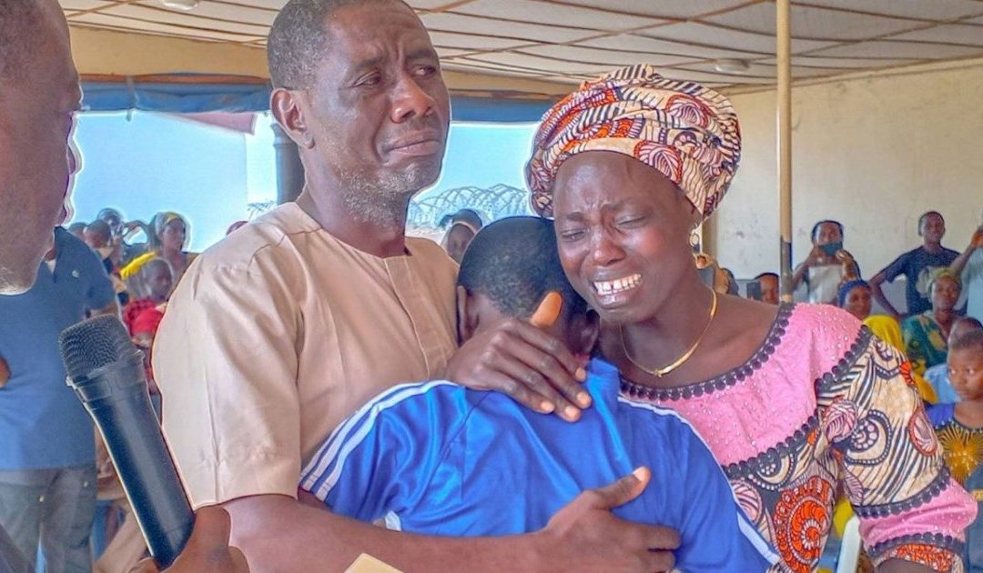 Mais de 160 cristãos sequestrados em ataque a igrejas no norte da Nigéria