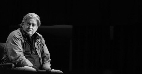 Steven Bannon terá feito diligências para derrubar o Papa Francisco Bannon