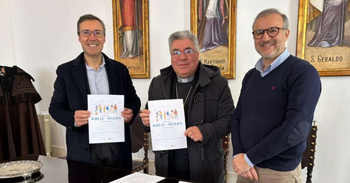 O Secretariado da Educação Moral e Religiosa Católica da Diocese de Bragança-Miranda assinou, hoje, a Carta de Compromisso do projeto Igreja + Segura. Foto Grupo Vita